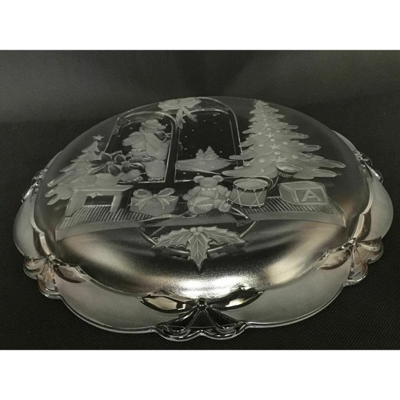 Mikasa Huge Serving Platter Plate Clear Frosted Glass Winter Christmas Scene 14" - Picture 3 of 9